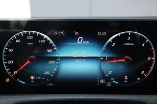 MERCEDES-BENZ CLA 220 usata, con Frenata d