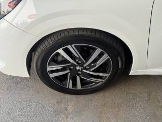 PEUGEOT 208 usata, con Sensore di luce