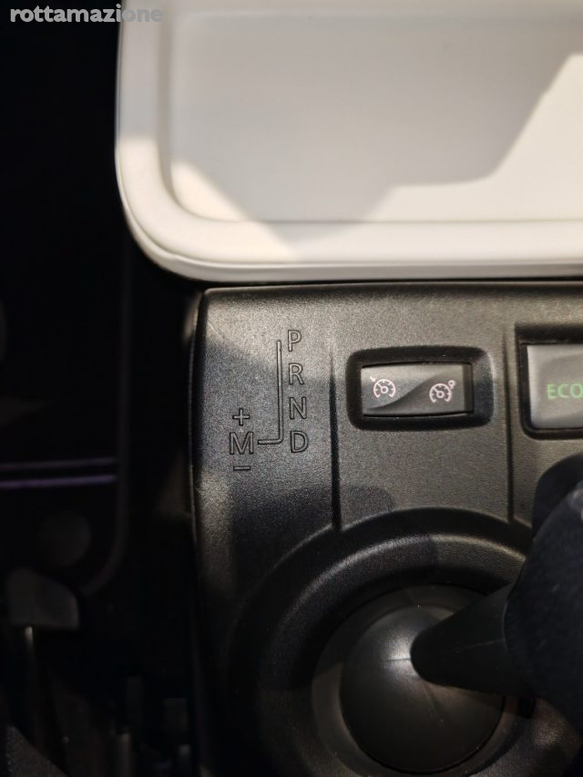 RENAULT Twingo usata 33