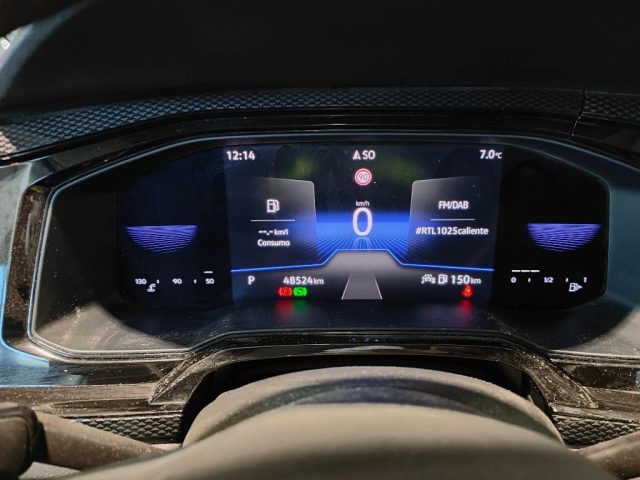 VOLKSWAGEN Taigo usata, con Autoradio