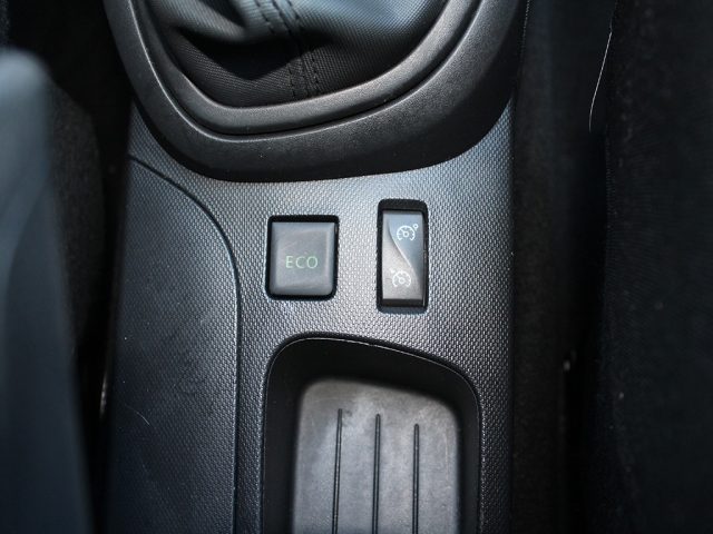 RENAULT Captur usata, con Sensori di parcheggio posteriori