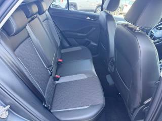 VOLKSWAGEN T-Roc usata, con Sedile posteriore sdoppiato