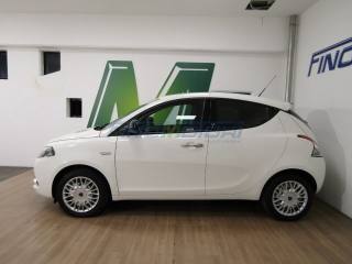 LANCIA Ypsilon usata, con Autoradio