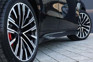 MASERATI Grecale usata, con Luci diurne LED