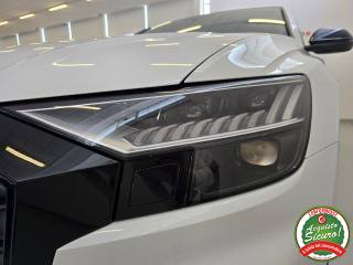AUDI Q8 usata, con Sensori di parcheggio anteriori