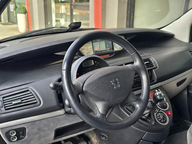 PEUGEOT 807 usata, con MP3