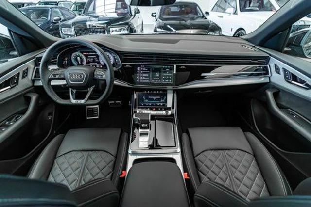 AUDI Q8 usata, con Alzacristalli elettrici