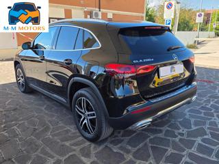 MERCEDES-BENZ GLA 200 usata, con Airbag laterali