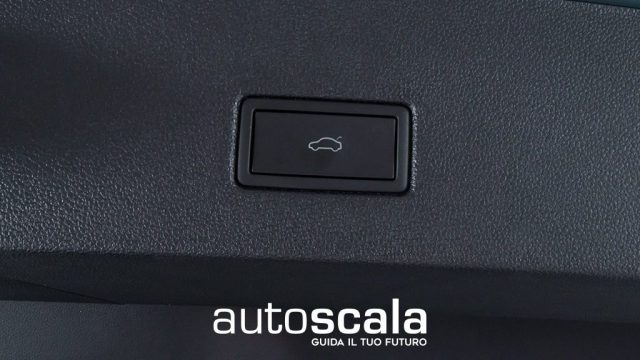 VOLKSWAGEN T-Roc usata, con Climatizzatore