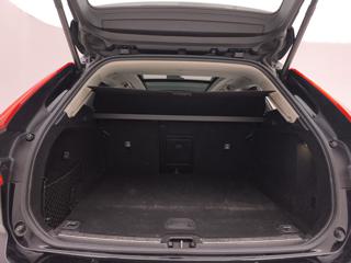 VOLVO XC60 usata, con Sedile posteriore sdoppiato