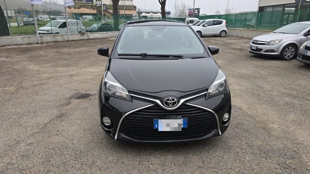 TOYOTA Yaris usata, con Airbag