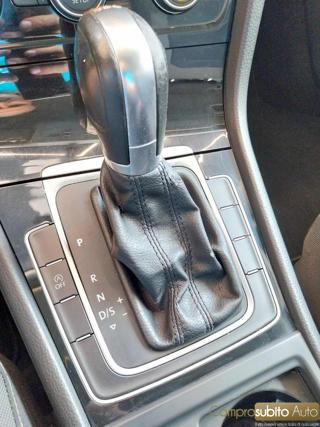 VOLKSWAGEN Golf usata, con Specchietti laterali elettrici