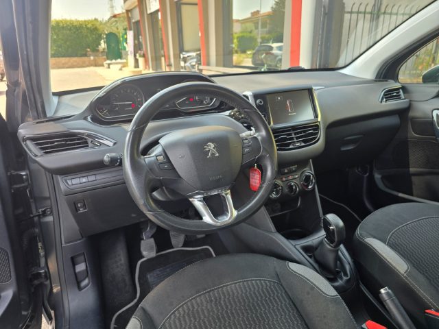 PEUGEOT 208 usata, con Touch screen