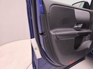 MERCEDES-BENZ GLB 180 usata 62