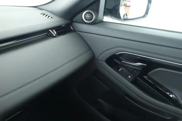 LAND ROVER Range Rover Evoque usata, con Trazione integrale