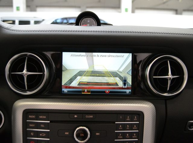 MERCEDES-BENZ SLC 300 usata, con Controllo automatico clima