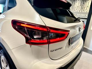 NISSAN Qashqai usata, con Luci diurne LED