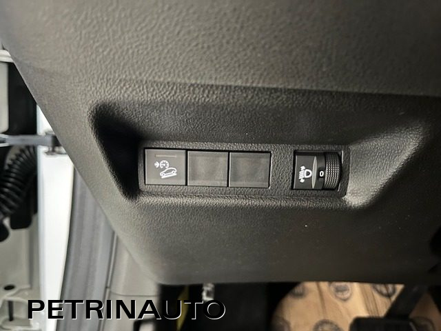 JEEP Avenger usata, con Controllo automatico clima