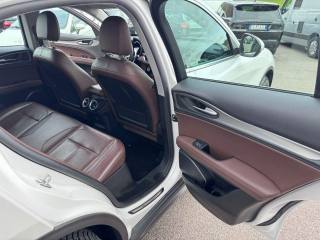 ALFA ROMEO Stelvio usata, con Interni in pelle