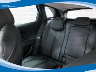 PEUGEOT 3008 usata, con Controllo automatico clima