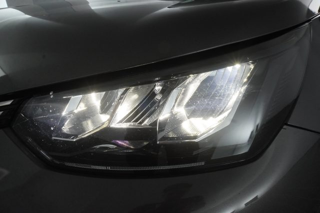 PEUGEOT 2008 usata 15