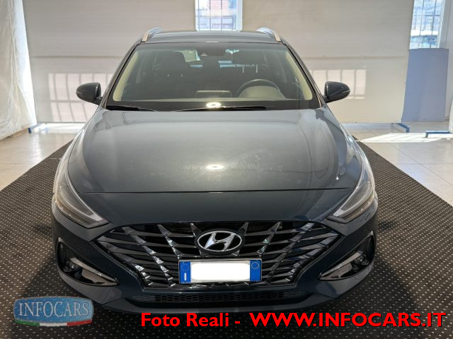 HYUNDAI i30 usata, con USB