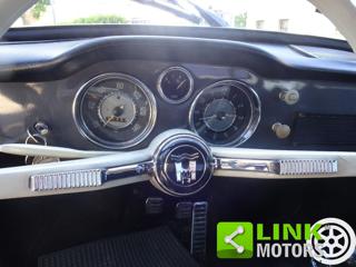 VOLKSWAGEN Karmann Ghia usata 24