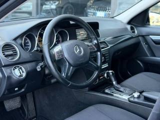 MERCEDES-BENZ C 220 usata, con Chiusura centralizzata