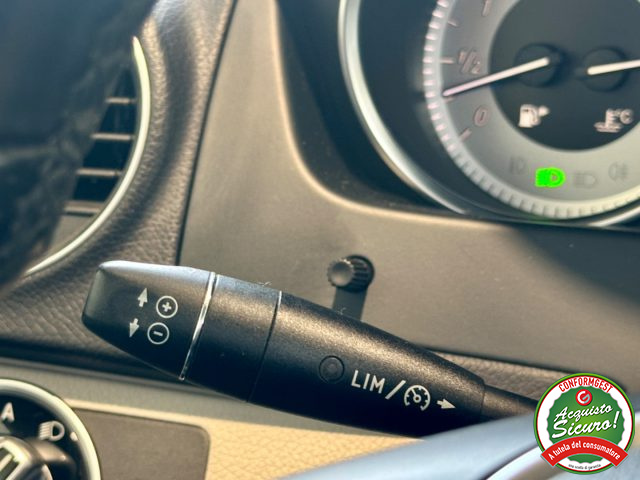 MERCEDES-BENZ C 200 usata, con Lettore CD