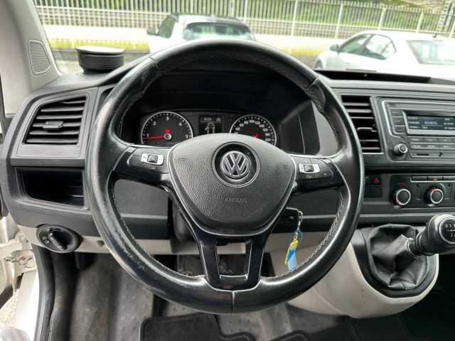 VOLKSWAGEN Transporter usata, con Autoradio digitale