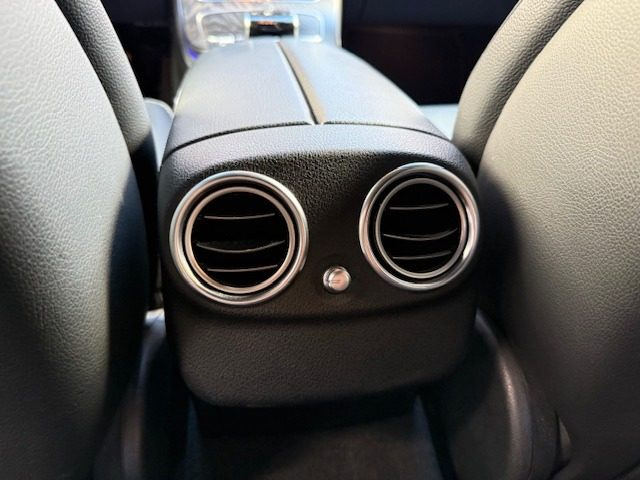 MERCEDES-BENZ E 350 usata, con USB