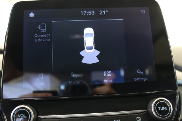 FORD Fiesta usata, con Bluetooth