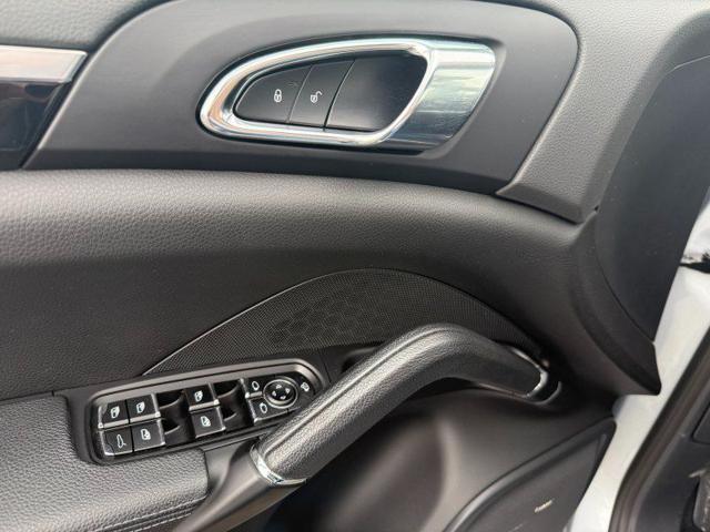 PORSCHE Cayenne usata, con Apple CarPlay