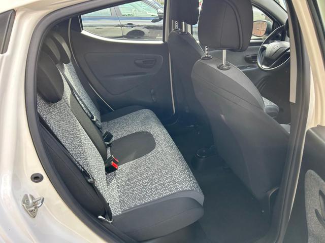 LANCIA Ypsilon usata, con ESP