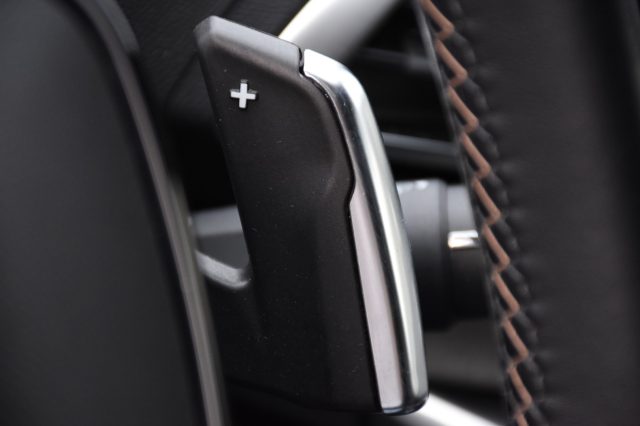 PEUGEOT 5008 usata, con Fari LED
