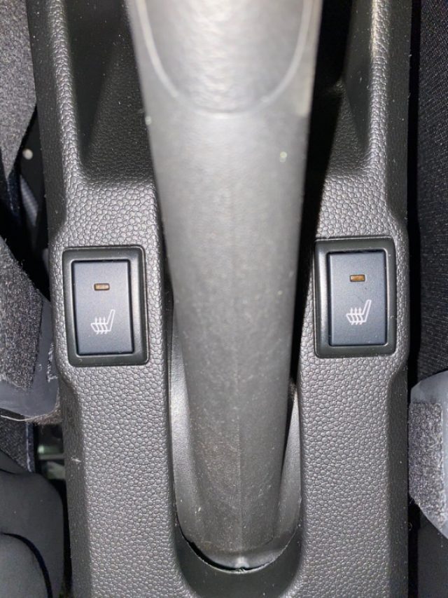 SUZUKI Ignis usata, con Touch screen