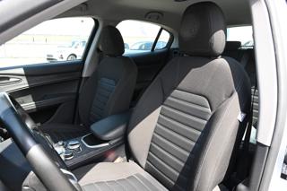 ALFA ROMEO Stelvio usata, con Fari Xenon