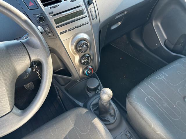 TOYOTA Yaris usata, con ESP