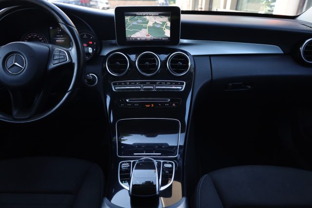 MERCEDES-BENZ C 220 usata, con Volante in pelle