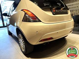 LANCIA Ypsilon usata, con Lettore CD
