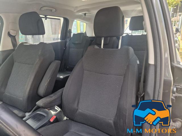 PEUGEOT 5008 usata, con Climatizzatore