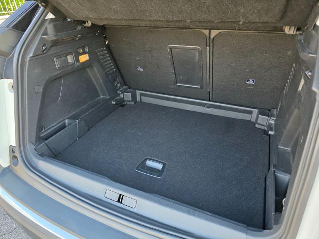 PEUGEOT 3008 usata, con Touch screen