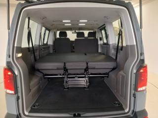 VOLKSWAGEN Caravelle usata, con Isofix