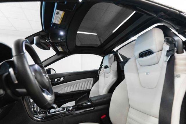 MERCEDES-BENZ SLC 300 usata, con Boardcomputer