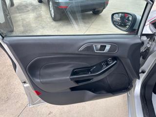 FORD Fiesta usata, con Park Distance Control