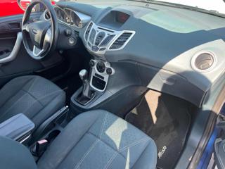 FORD Fiesta usata, con Autoradio