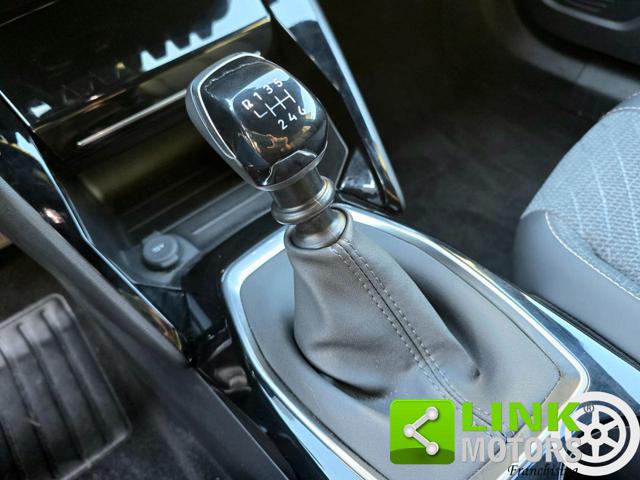 PEUGEOT 2008 usata, con Controllo automatico clima