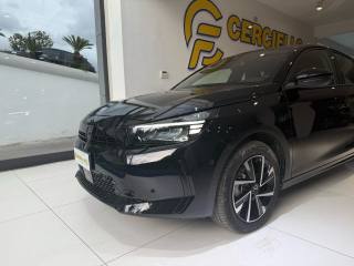 OPEL Corsa usata, con Airbag laterali