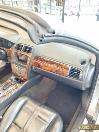 JAGUAR XK usata 24