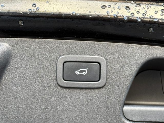 JAGUAR E-Pace usata, con Climatizzatore